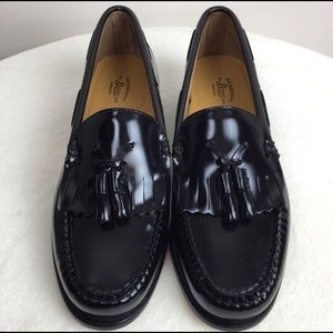 GH Bass Black Flats Jaclyn Tassel Loafer